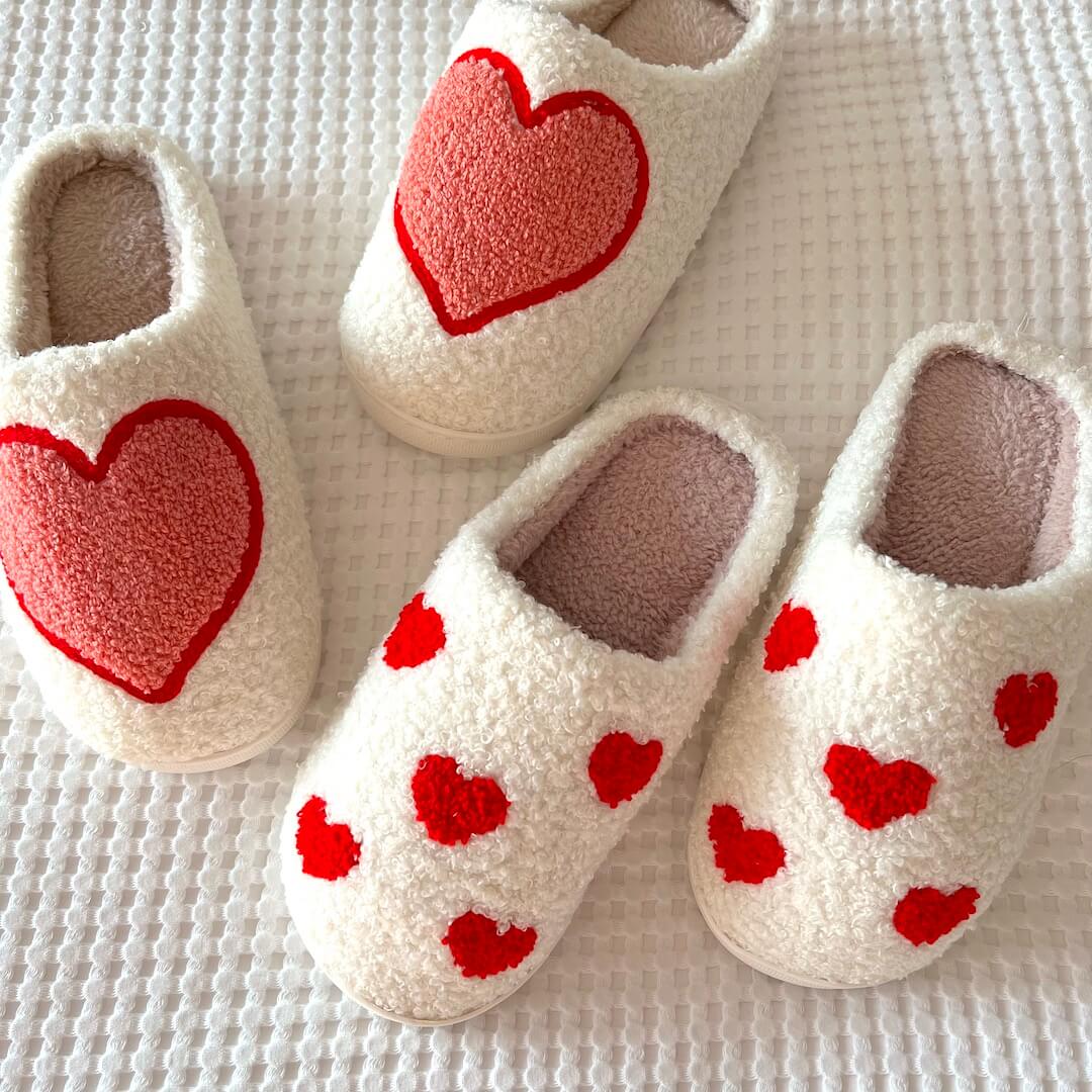 nordic_peace_lovers_plush_hearts_slippers_women_warm_cozy_shoes_slides